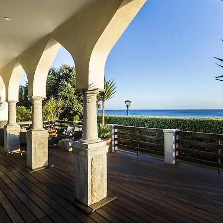 Seafront Manor 别墅