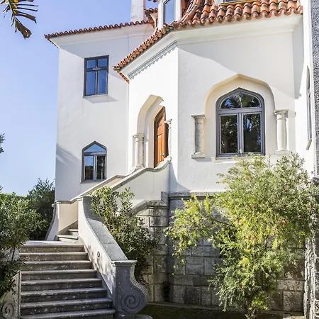 Seafront Manor *