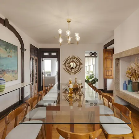 Seafront Manor * Віавіа